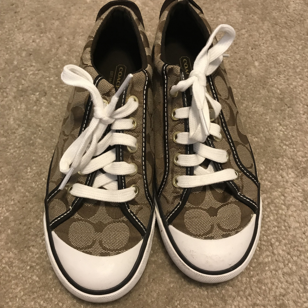 Coach Shoes Size 8